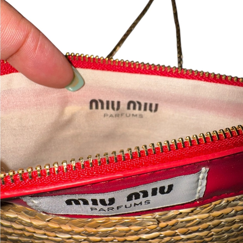 Miu Miu Red and Tan Woven Shoulder Crossbody Bag with Boxy Design GWP - Picture 6 of 7
